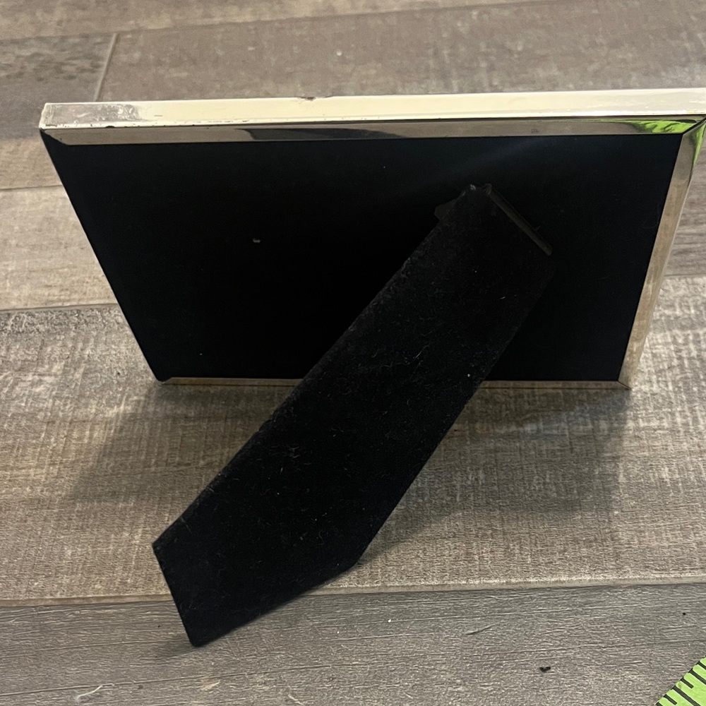 Silver Ribbed Photo Frame - Picture 6 of 8